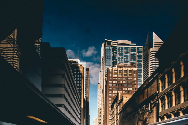 做好碳達(dá)峰必須堅持建筑節(jié)能優(yōu)先，低碳轉(zhuǎn)型下建筑節(jié)能具有重要意義！